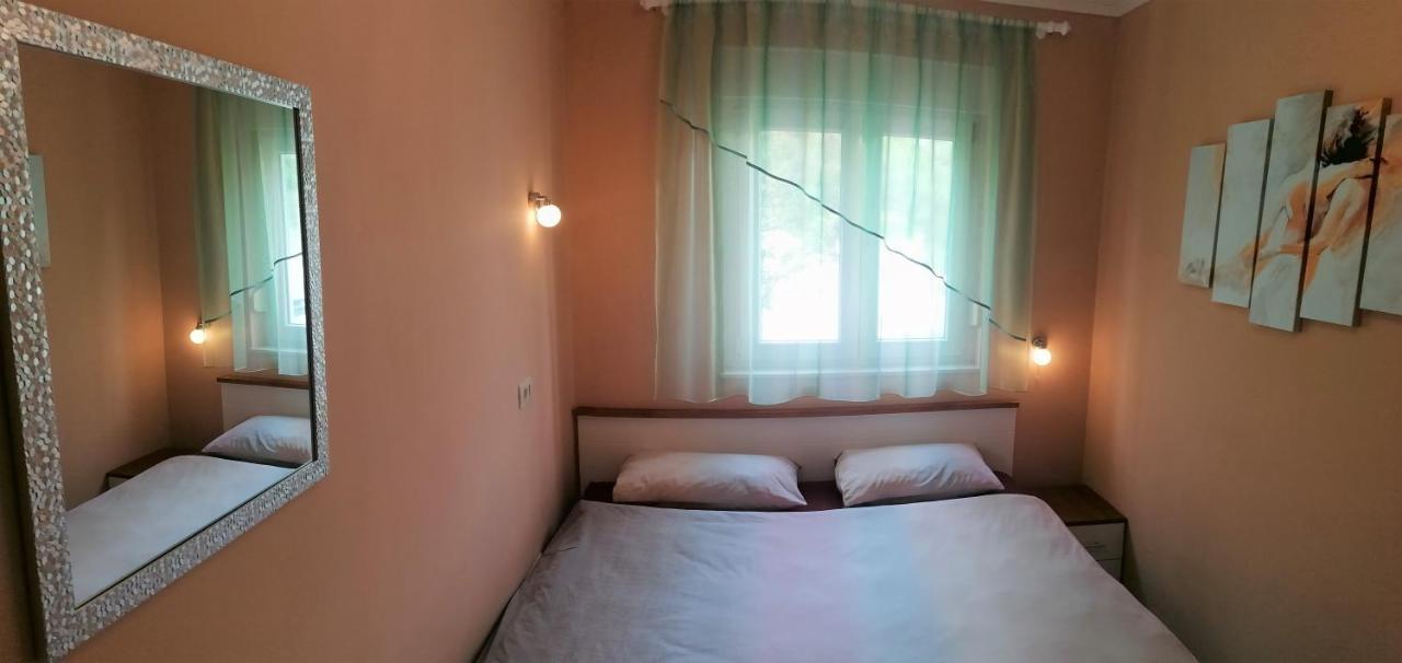 Apartmani Zafaranic Цриквеница Экстерьер фото